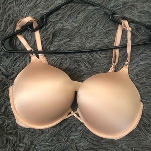 Victoria Secret Bombshell Plunge Push Up Bra